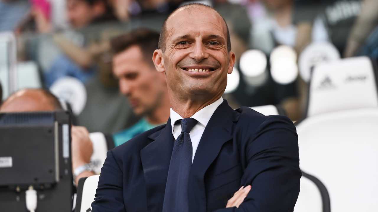 Juve, Allegri sorride