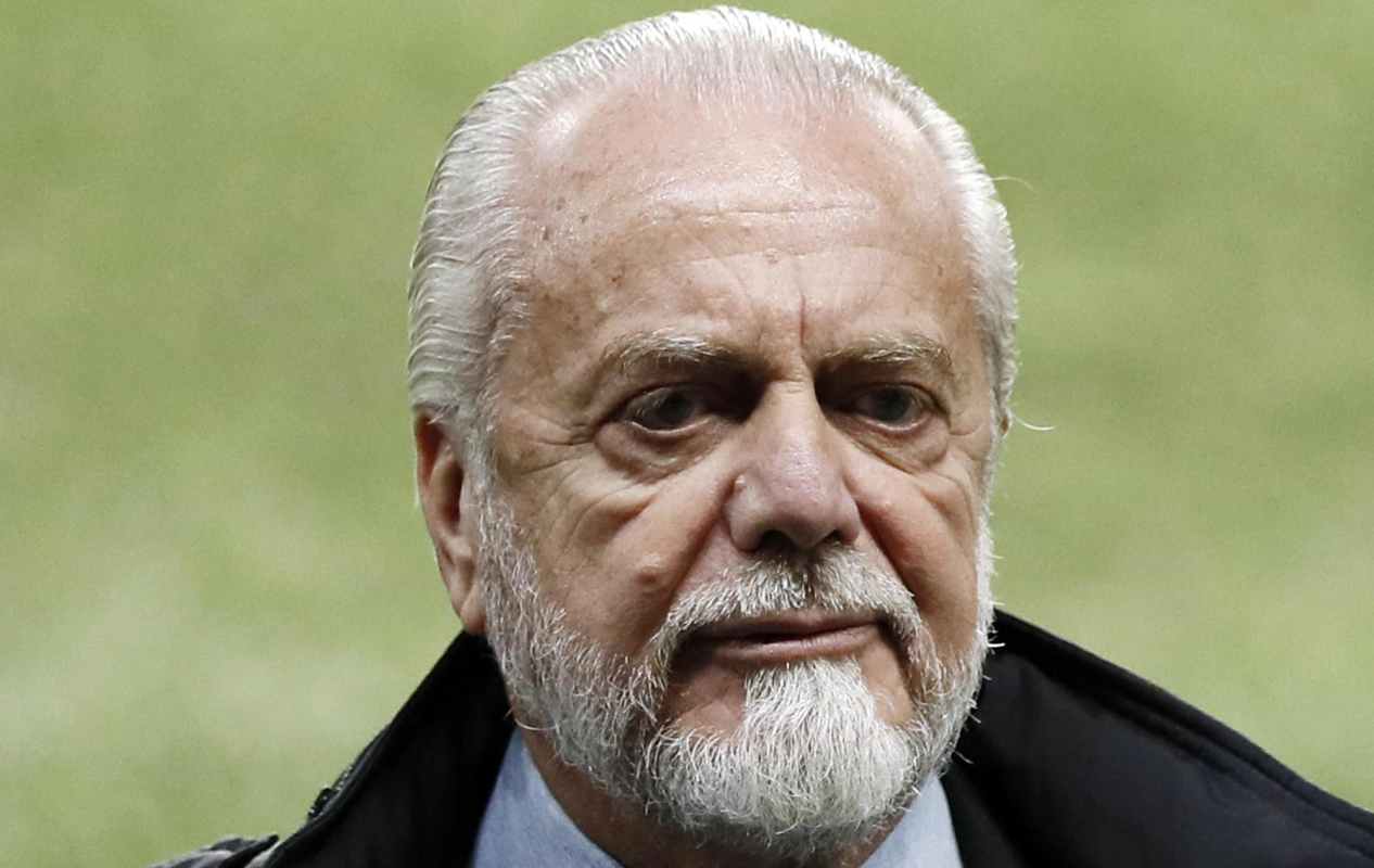 De Laurentiis pensieroso