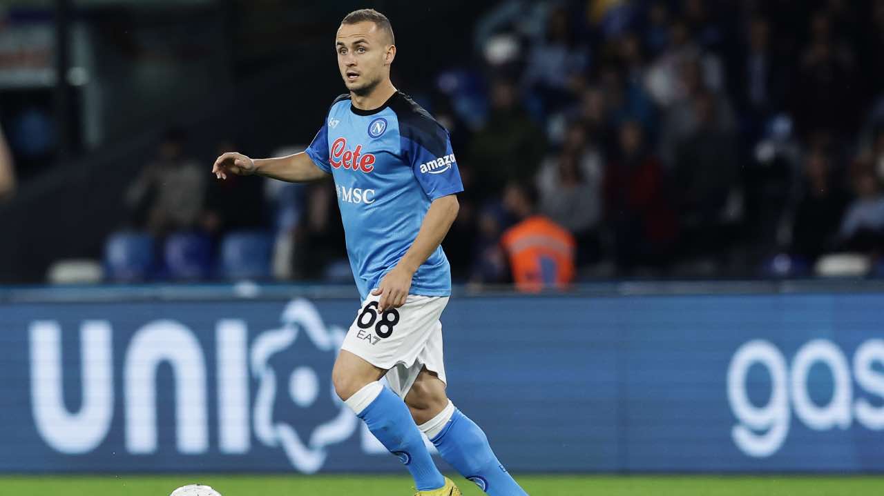 Napoli, Lobotka in campo