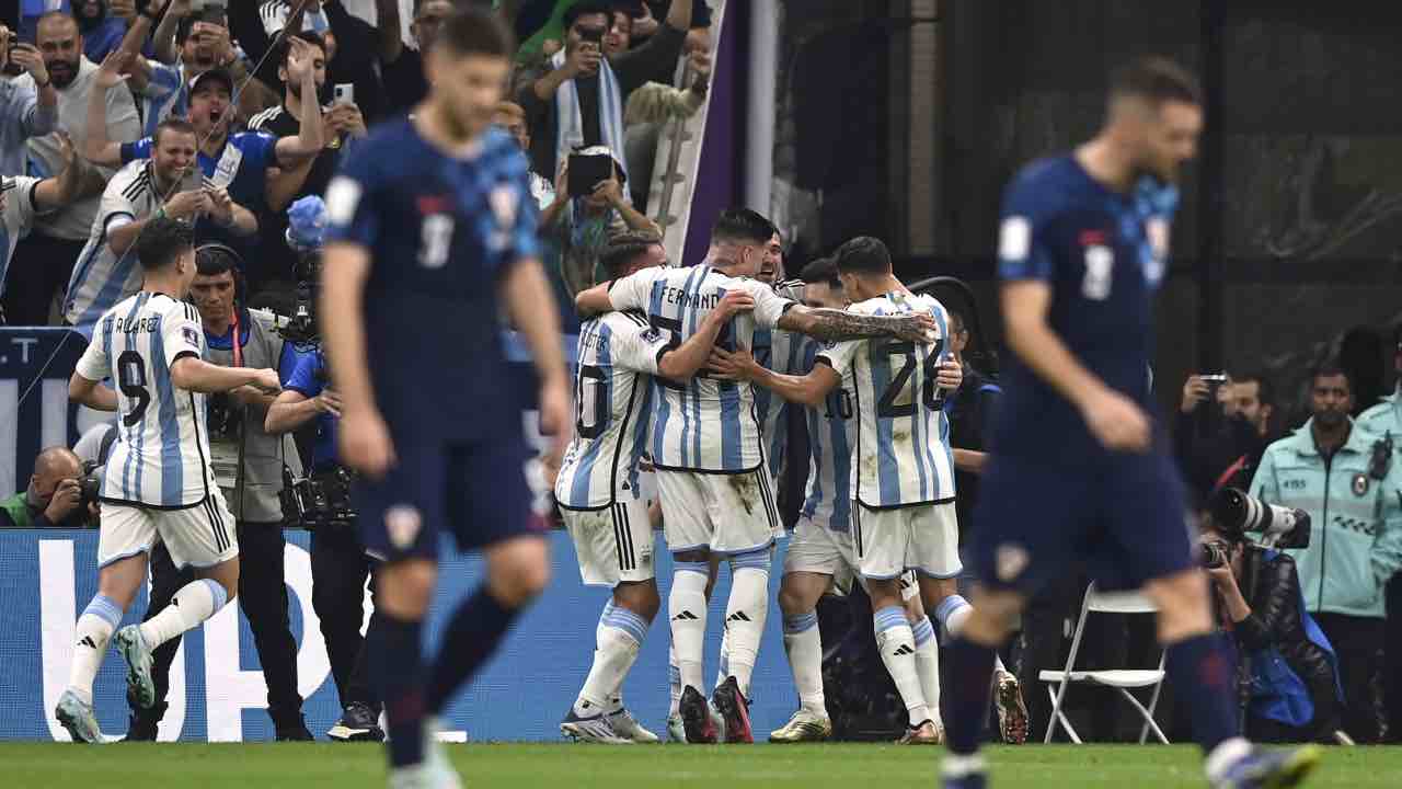 Argentina-Croazia in campo