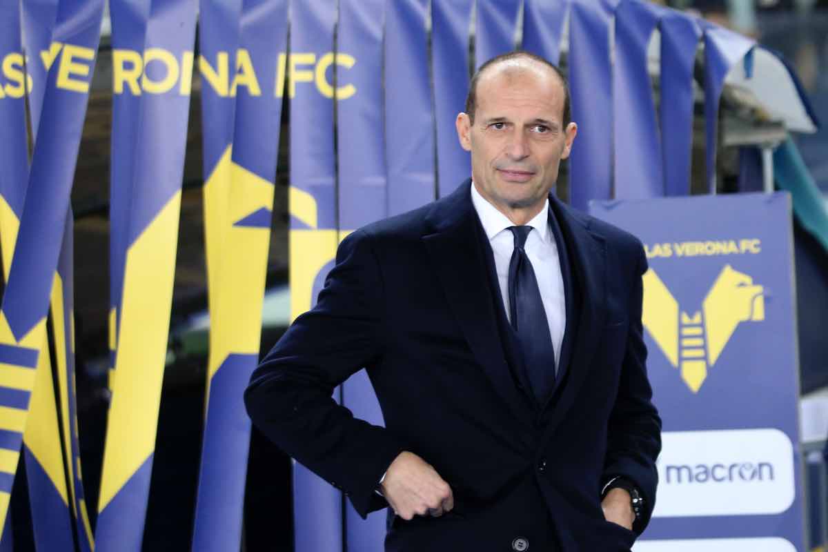 Massimiliano Allegri pensieroso