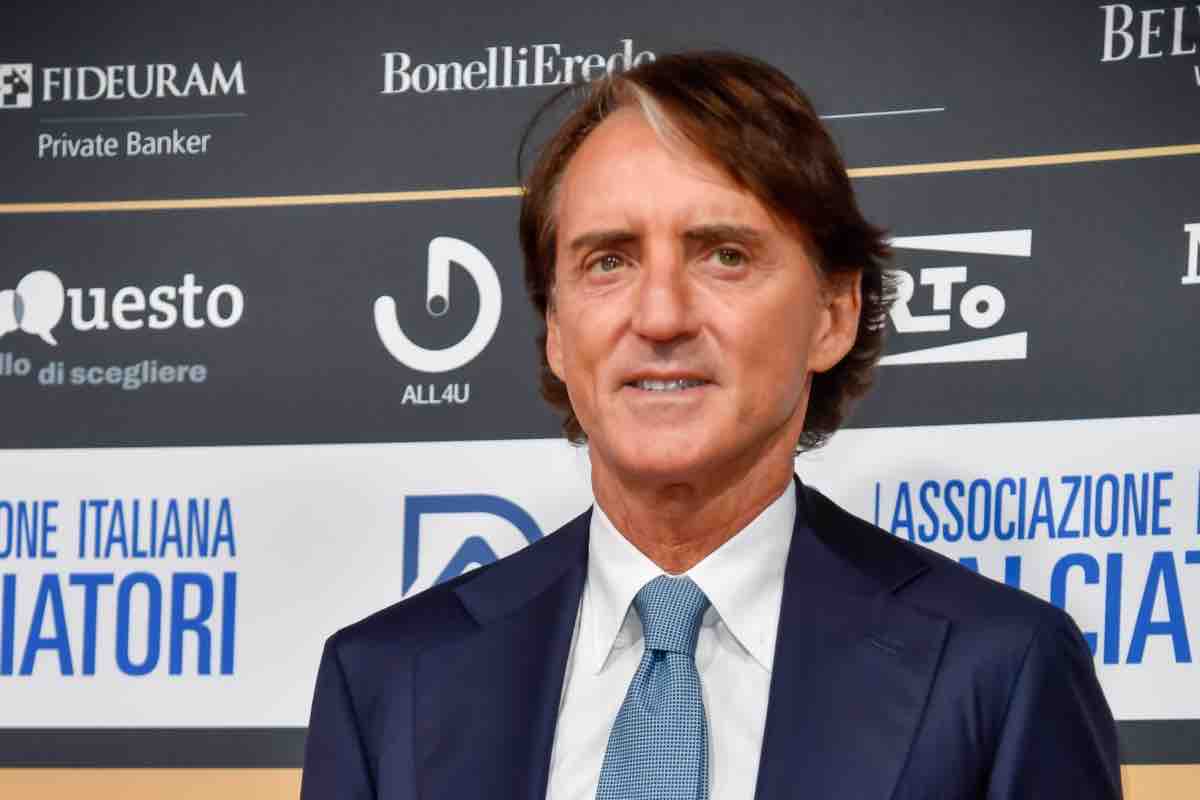 Roberto Mancini sorridente