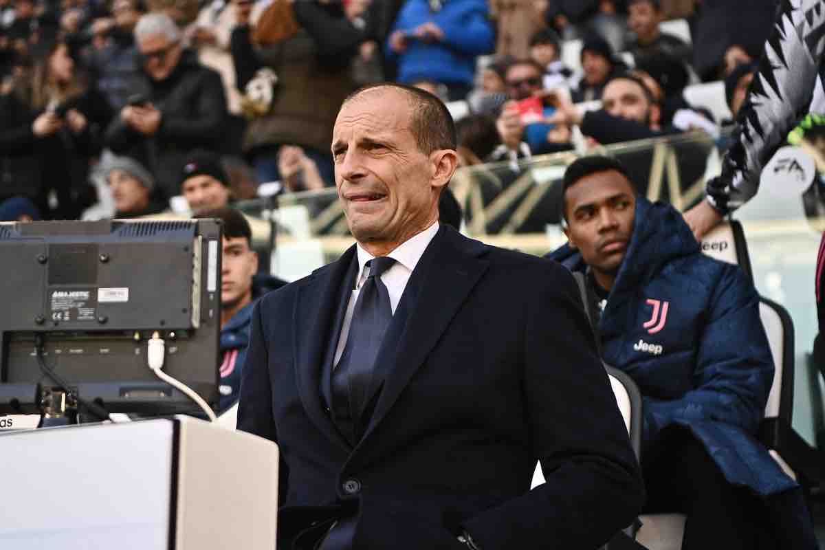 Allegri preoccupato in campo