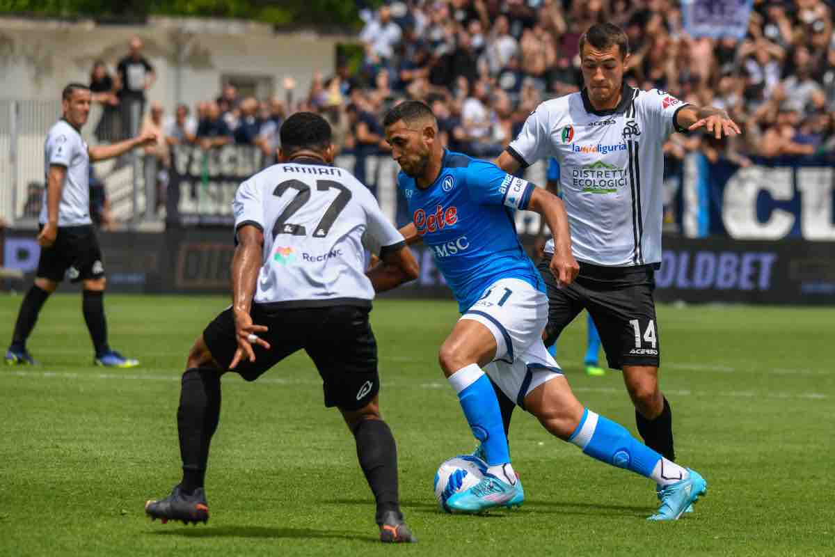 Ghoulam in campo con la maglia del Napoli