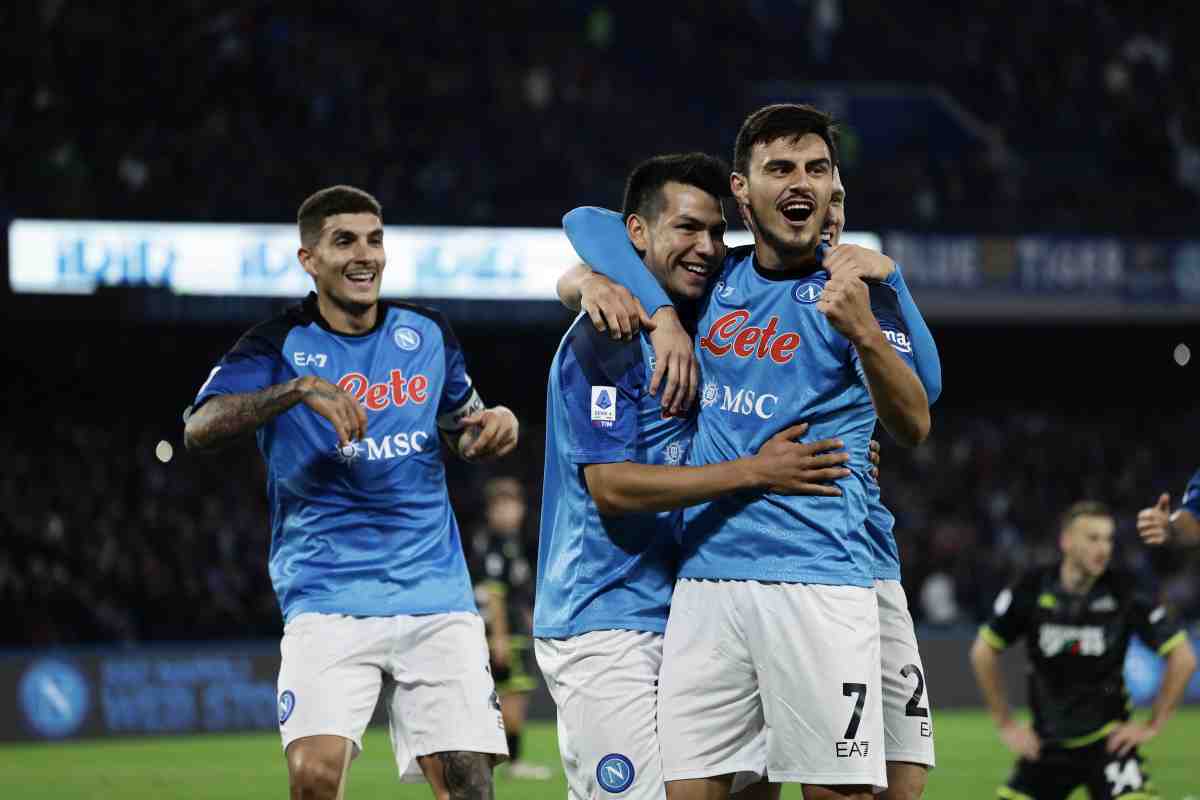 lozano del napoli piace in premier league