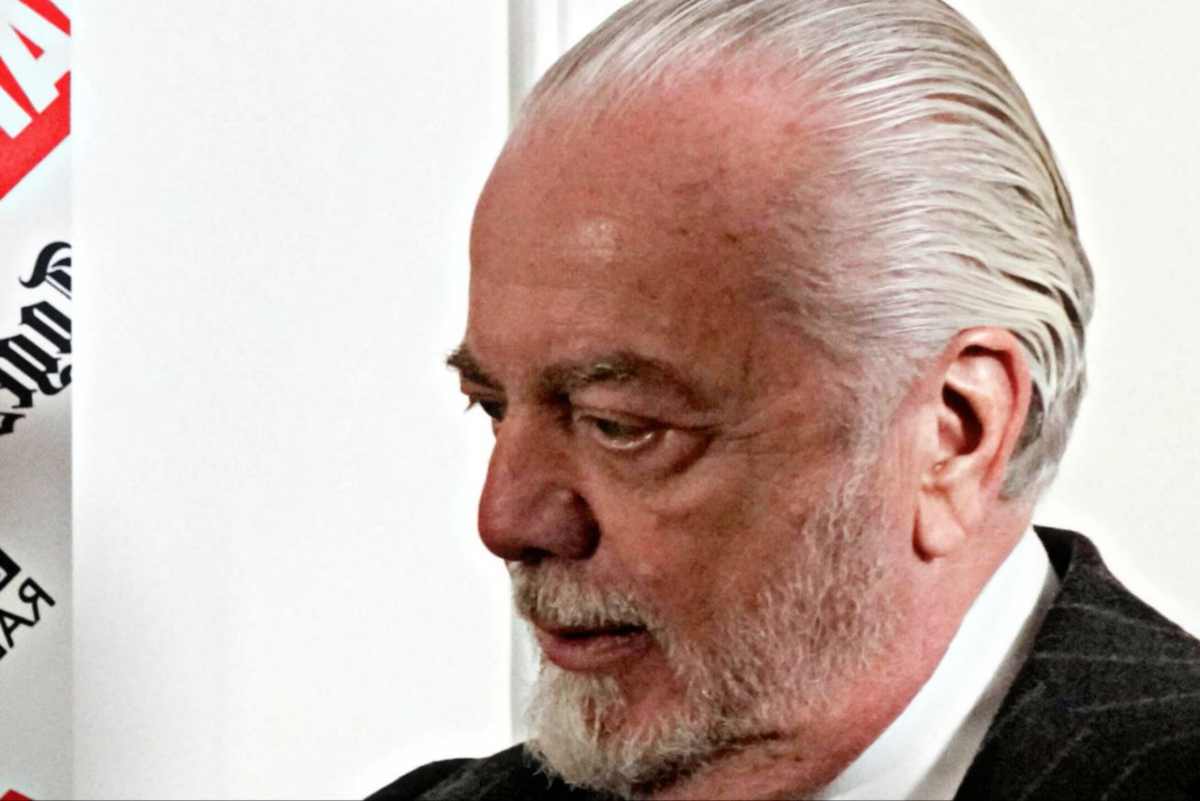 De Laurentiis pensieroso