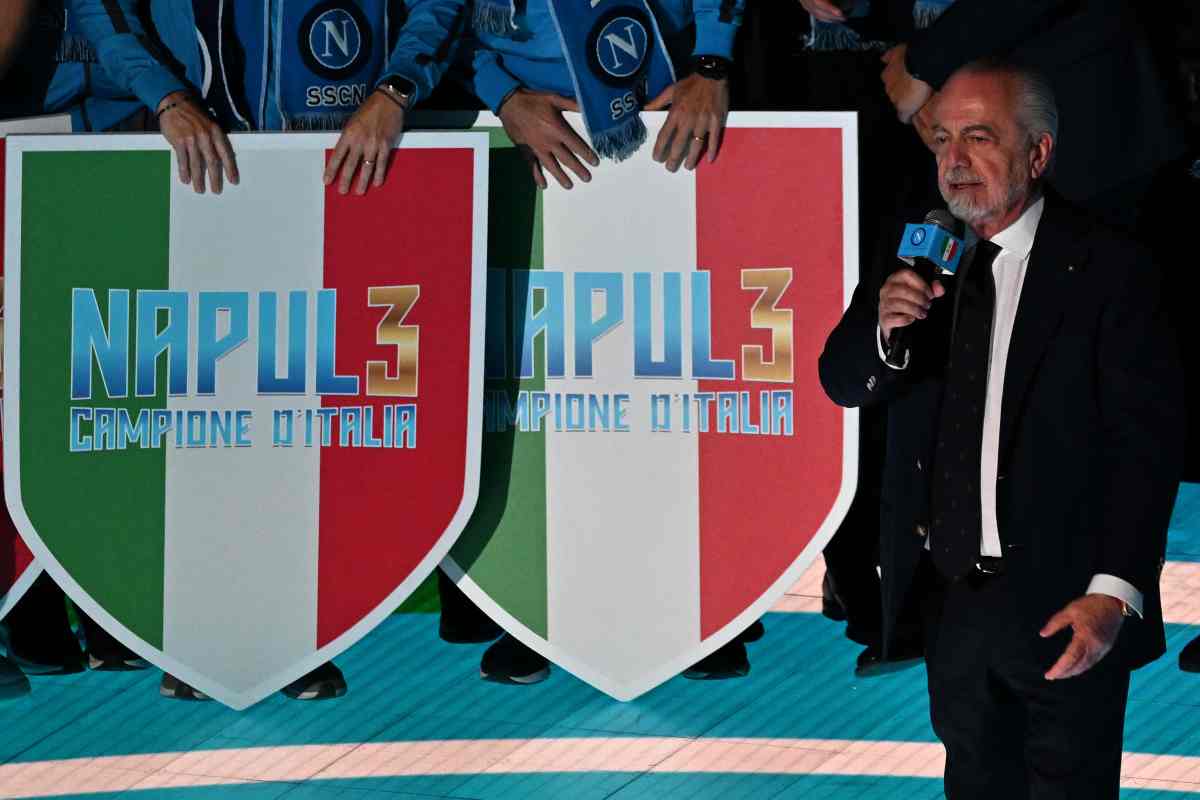 De Laurentiis durante la festa Scudetto