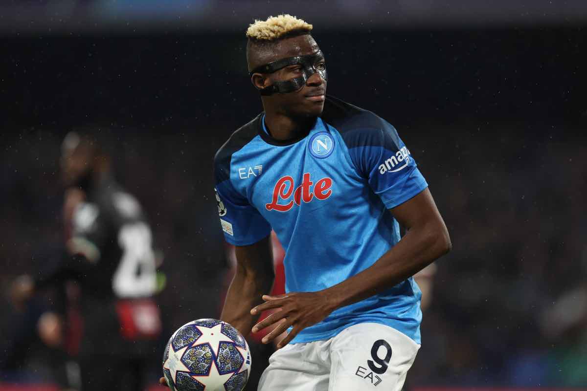 Osimhen Napoli cessione Bayern Monaco PSG