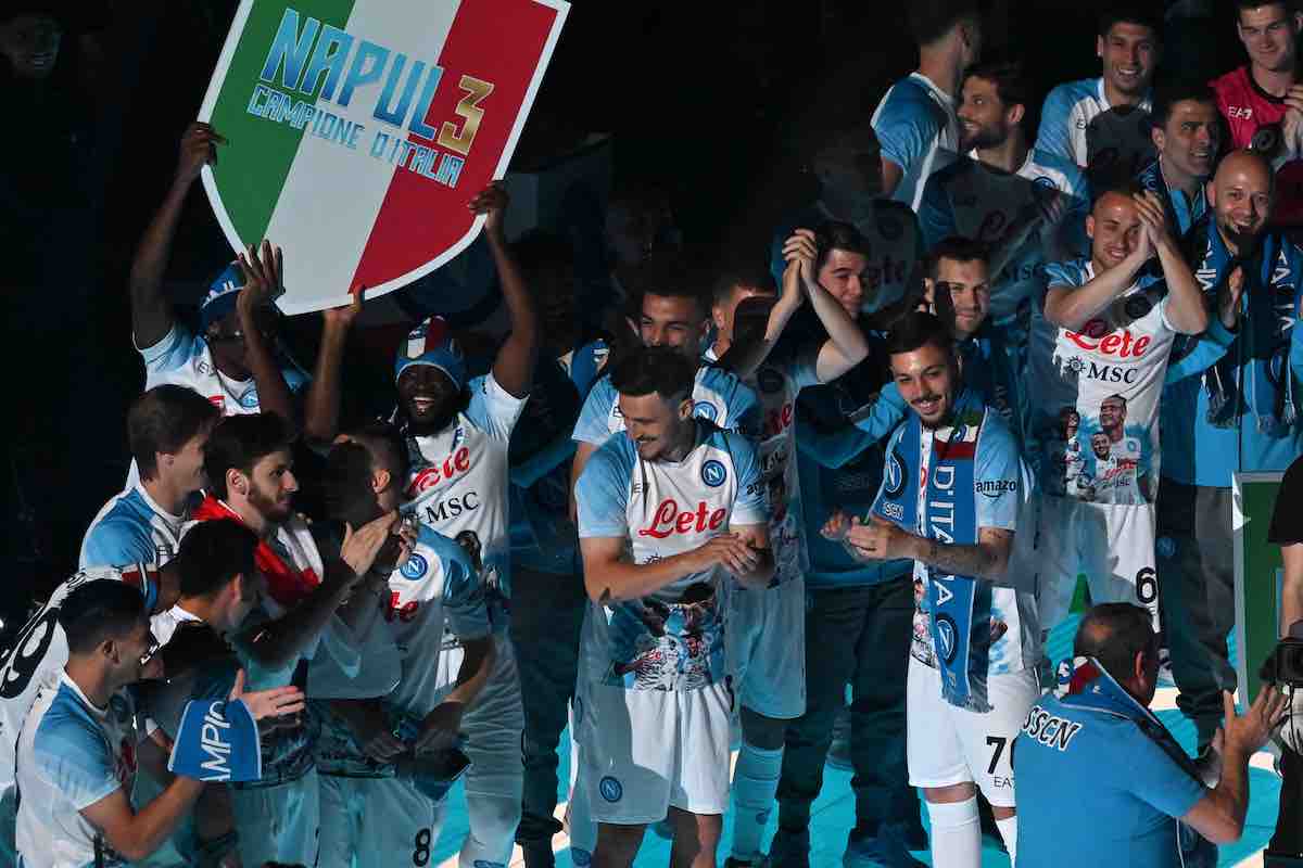 Figuraccia Napoli, la Juve nel mirino