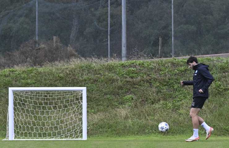 Khvicha Kvaratskhelia tra il rinnovo con il Napoli ed il Liverpool