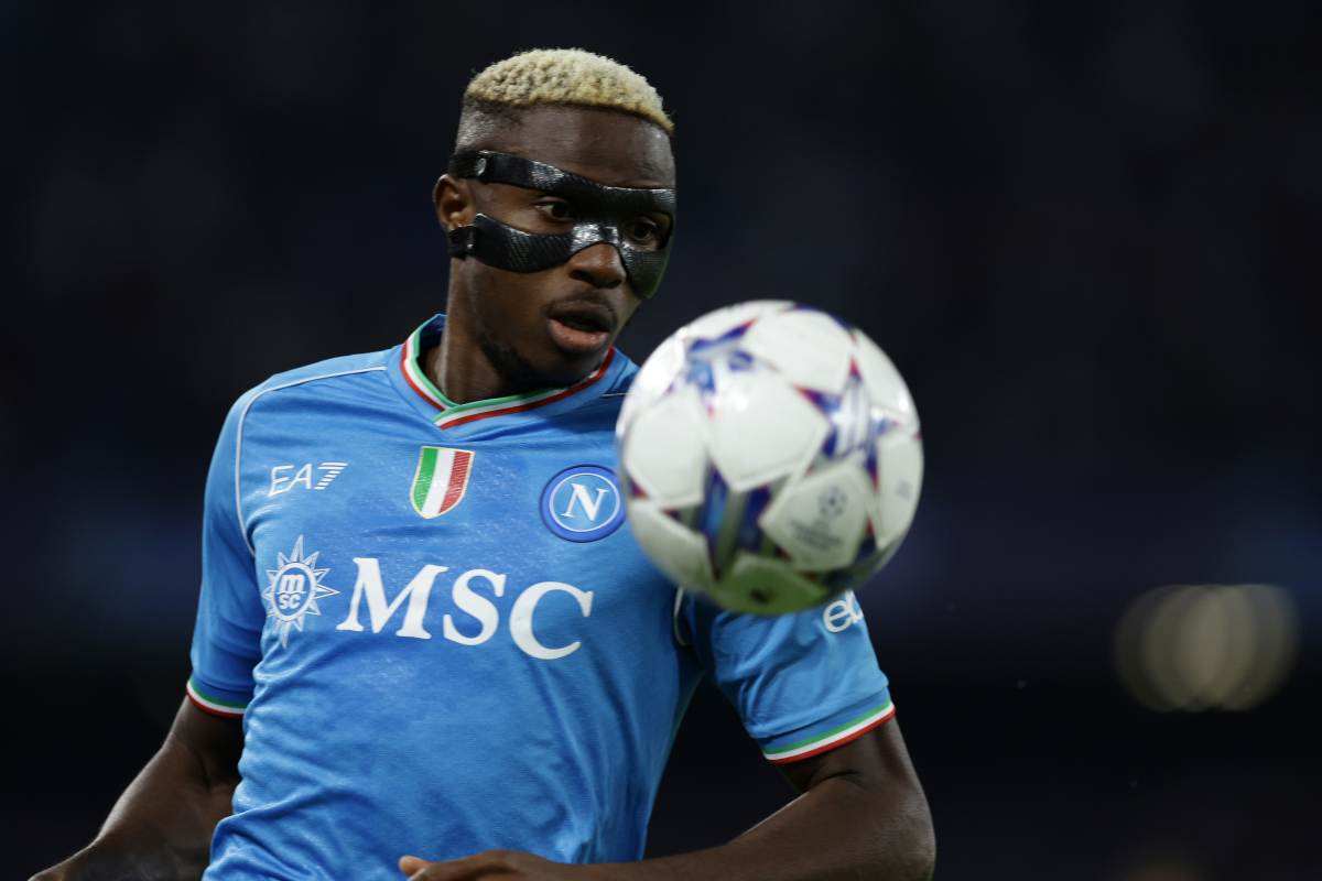 Calciomercato Napoli addio Osimhen erede Toney