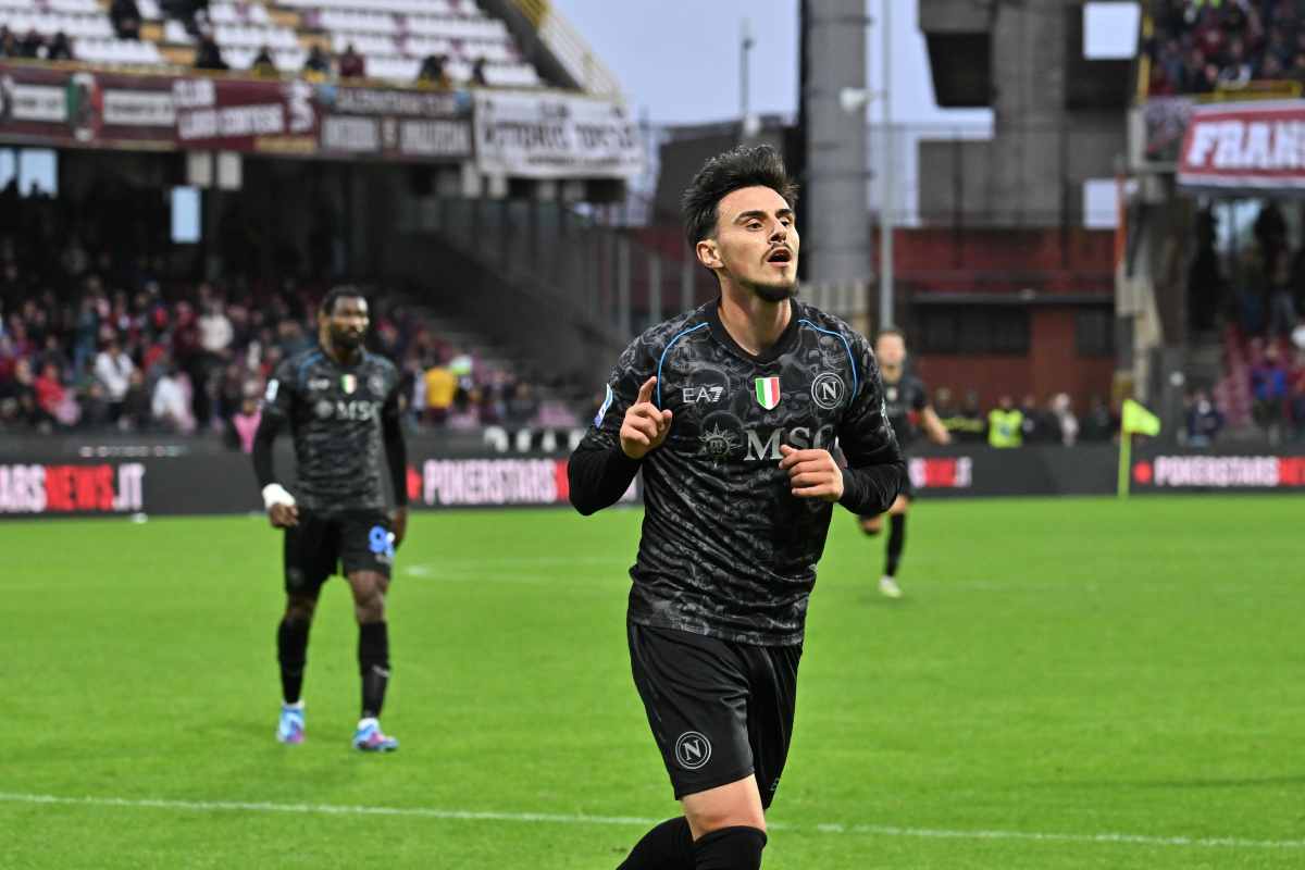Elmas lascia Napoli, è fatta