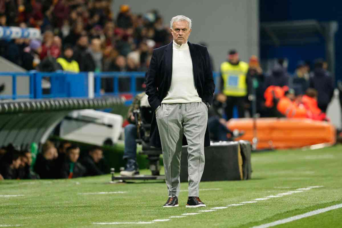 Mourinho squalifica