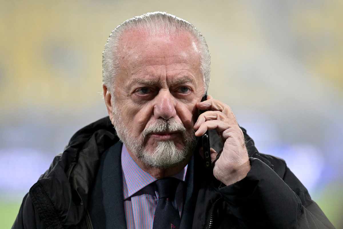 Addio Napoli, De Laurentiis lo vende in estate