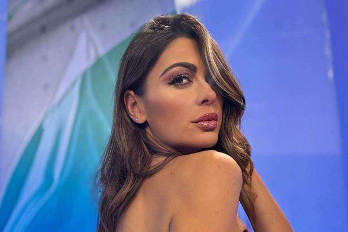 Jolanda De Rienzo, il bikini è più esplosivo che mai