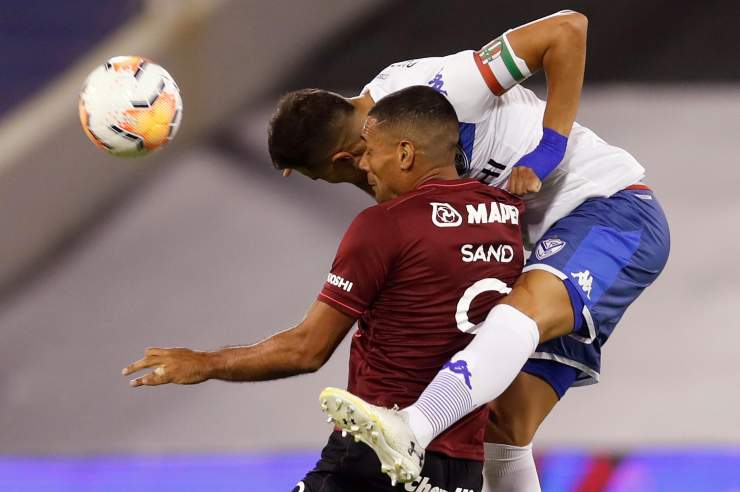 Napoli fatta per il difensore sorpresa dal Velez