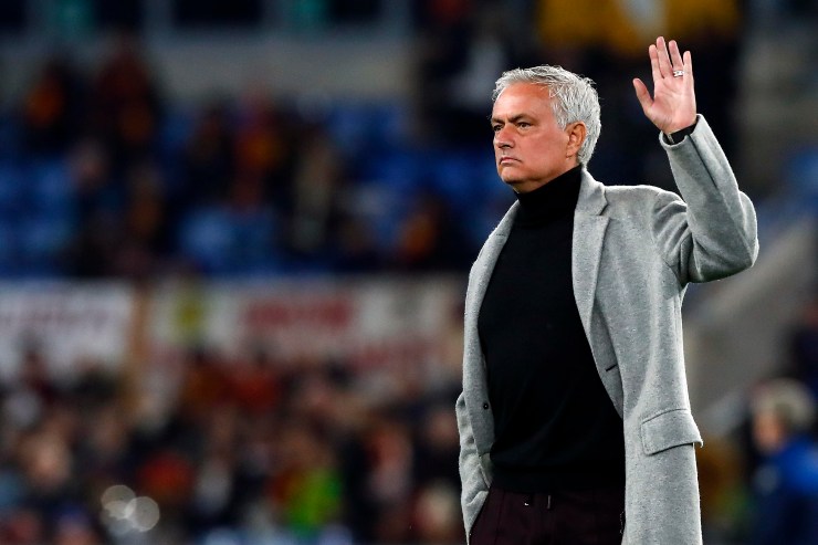 Mourinho, la decisione del Napoli