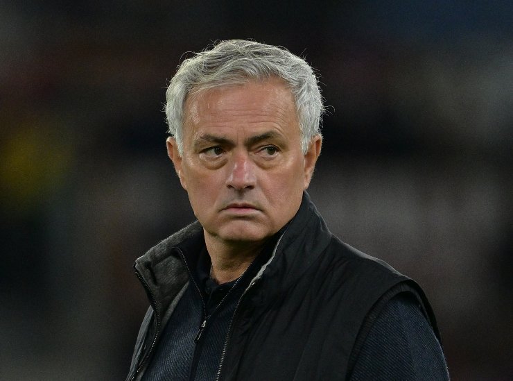 Il top club prende Mourinho, ci sono le cifre ufficiali