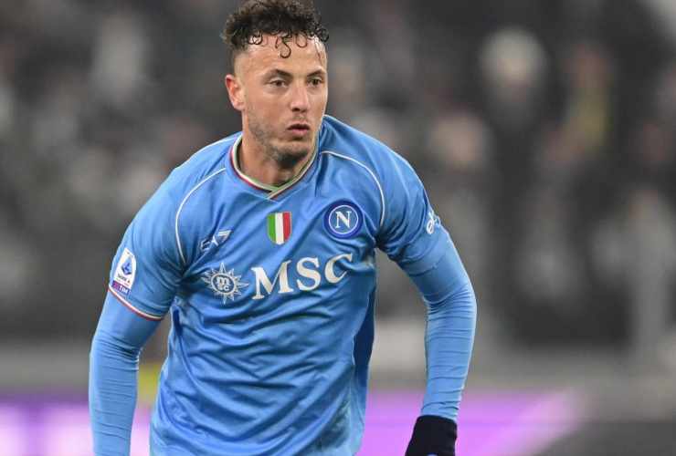 Il Napoli vende il titolarissimo: se ne va da Simeone