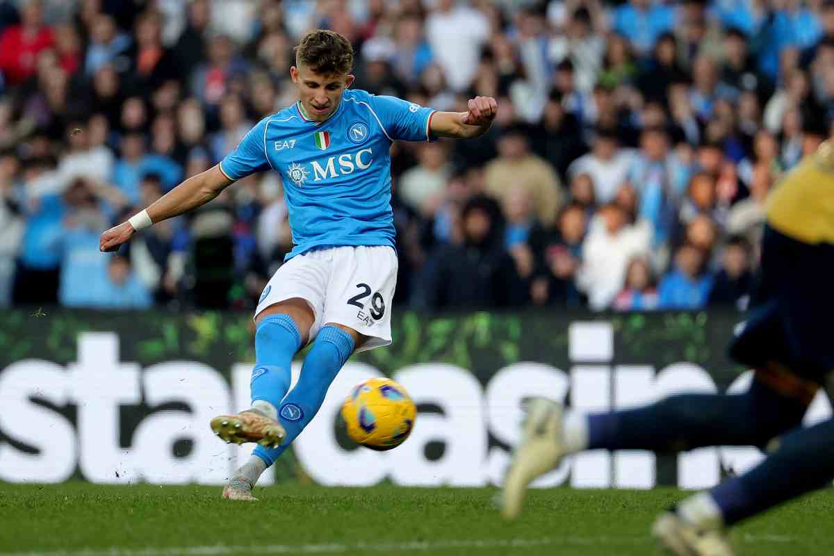 Cagliari-Napoli, Lindstrom titolare