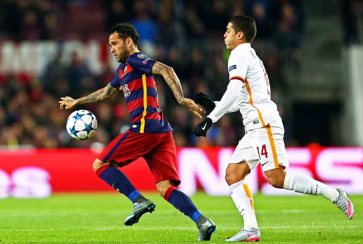 Dani Alves escluso dlle leggende del Barcellona