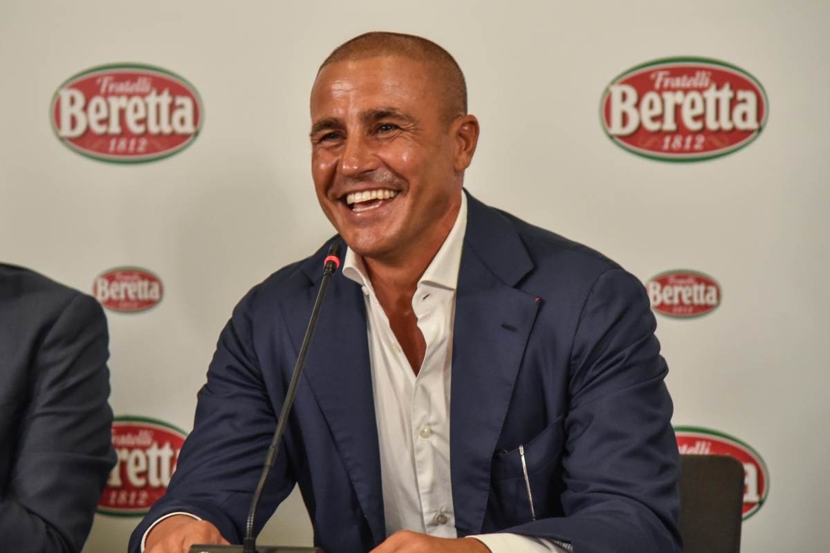 Cannavaro al Napoli, annuncio esplosivo