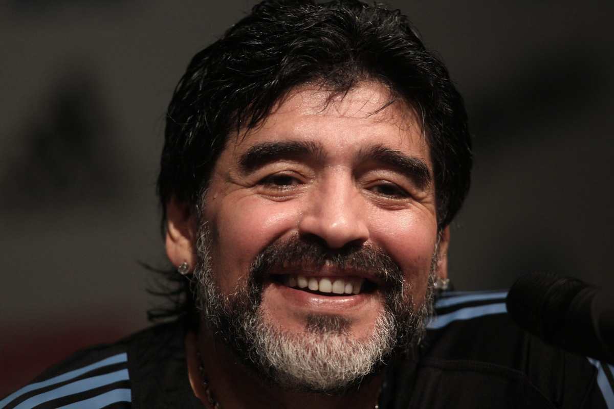 Maradona lacrime per i tifosi