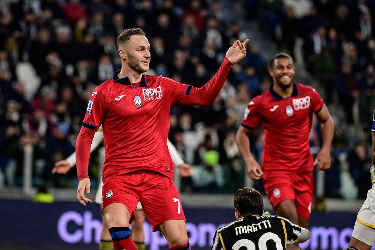 Juve-Napoli, colpo da 70 milioni per l'estate