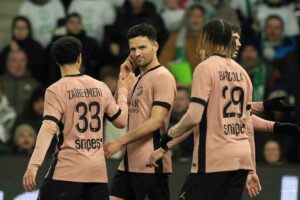 Ramos esulta con i compagni
