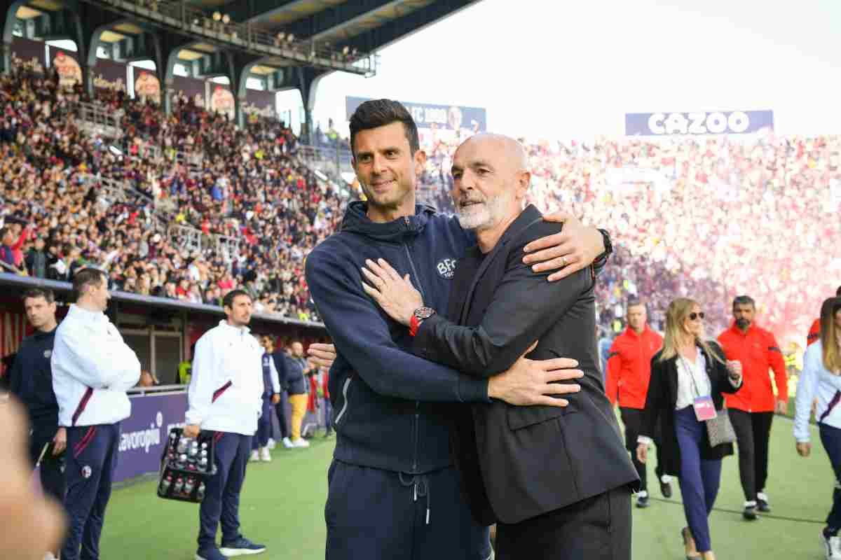 Motta e Pioli si salutano prima della partita