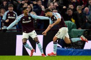 Rashford esulta insieme ad Asensio