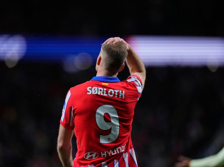 Sorloth di spalle