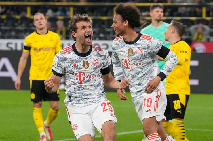 Sane festeggia con Mueller